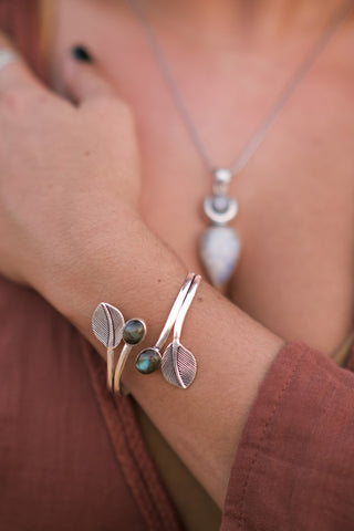 Leaves and Gems Bracelet Silverplated Brass