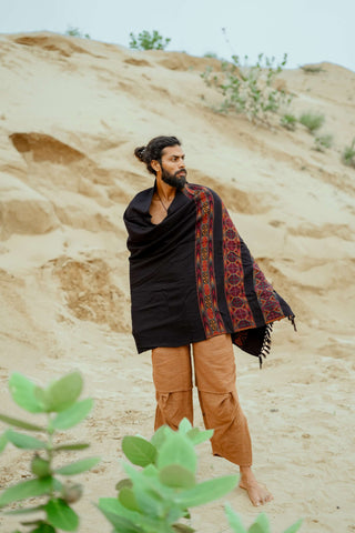 Khullu Shawl Black