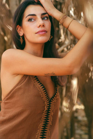 Native Border Top Earth