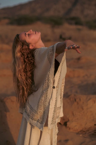 Shion Poncho