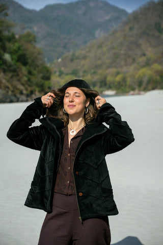Leafed Jacket Black