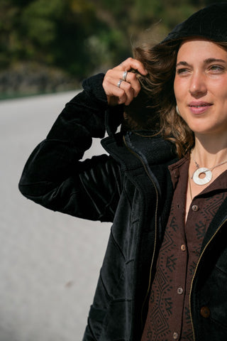 Leafed Jacket Black